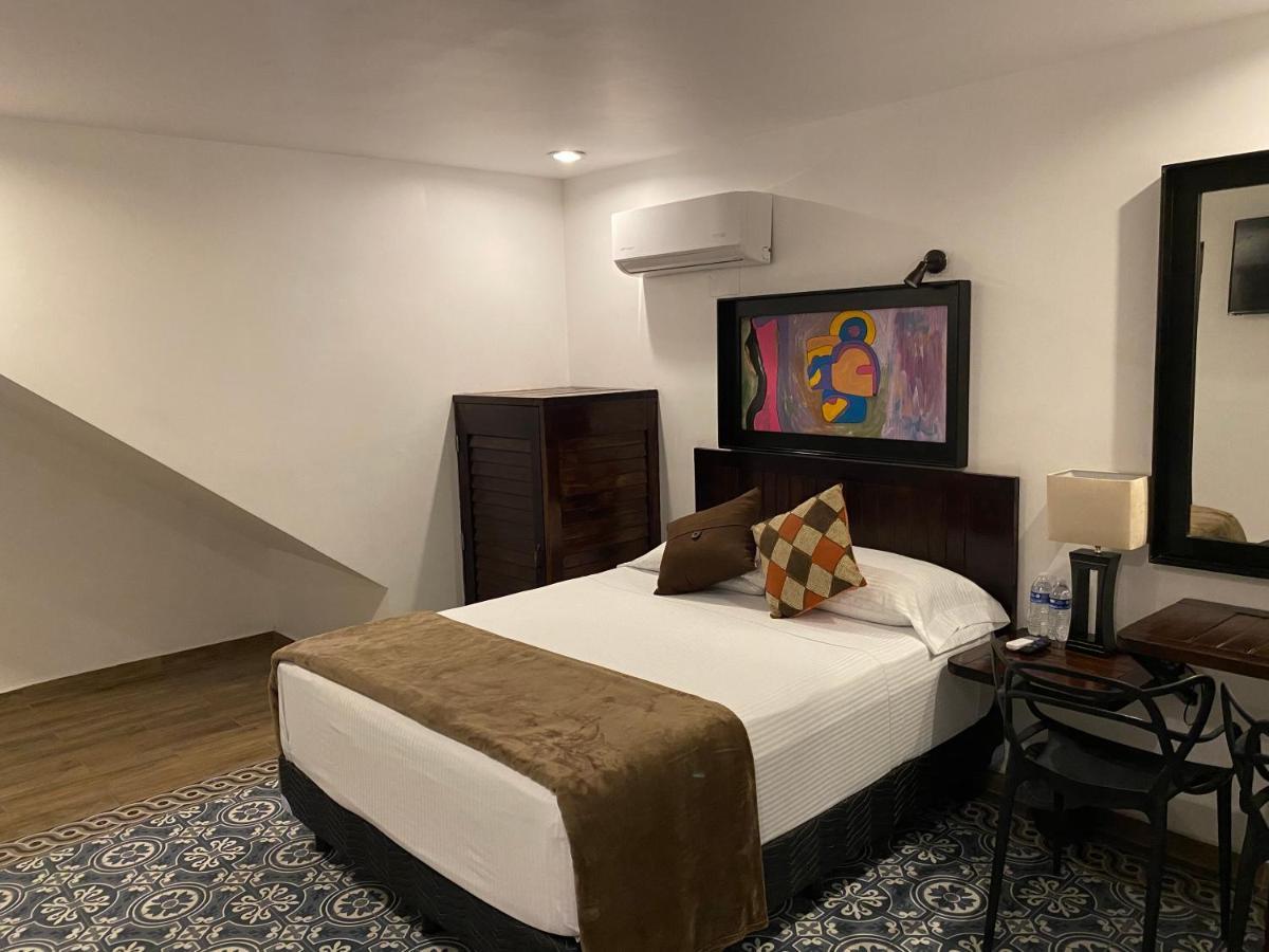 Hotel Raices De Mar マサトラン エクステリア 写真
